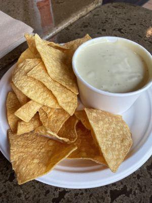 Chips & Queso