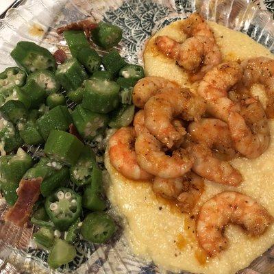 Shrimp and grits from Simmon's! So. Good.