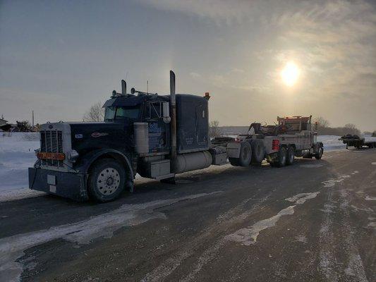 25 ton towing a road tractor 200 miles home