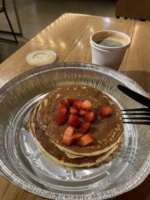 Pancake con tres leches and fruit Cuban coffee