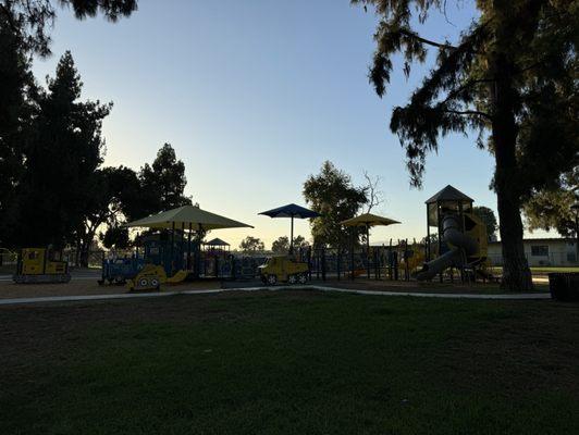 Big playground during evening hours. 1st timer here 08.14.24