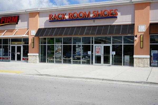 Exterior Shot of Store/Building (Wide Shot)