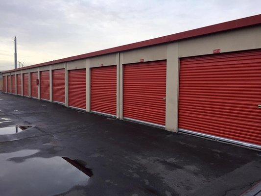 250 storage unit doors replaced by the PROS!