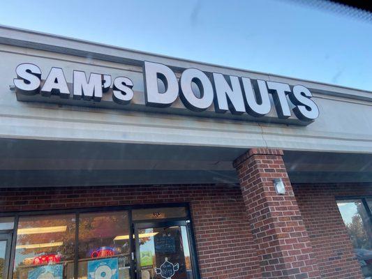 Sam's Donuts