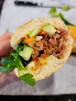 Banh mi thit nuong