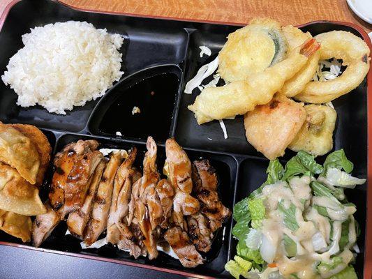 Chicken teriyaki bento dinner