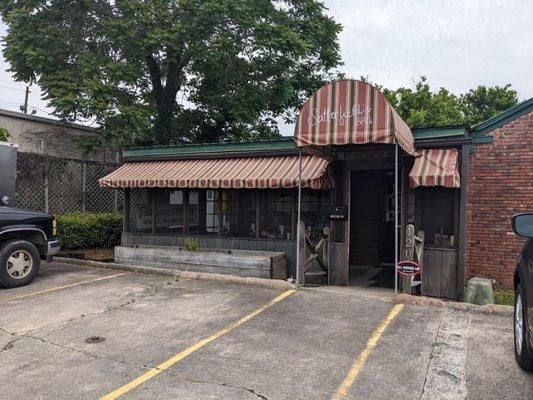 Entrance to Satterfield's, Macon