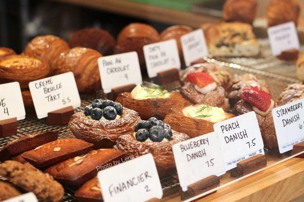 Croissants, Danishes, Financiers on display (May 2022)