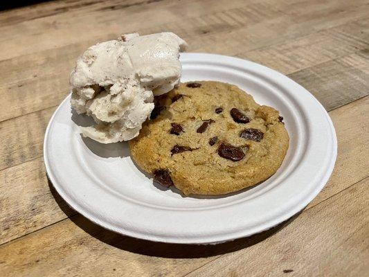 Gluten Free Chocolate Chunk, Soy Bean Vanilla Ice Cream