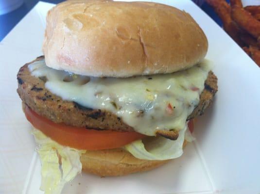 Veggie burger with pepper jack