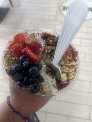 Great bowls and smoothies!