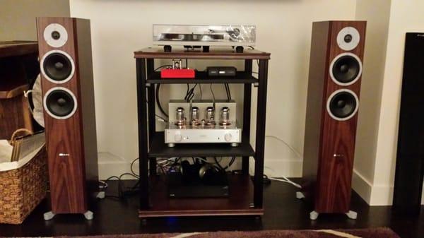 Dynaudio excite x34 speakers, Line Magnetic tube amp, Rega RP1 TT and amp.