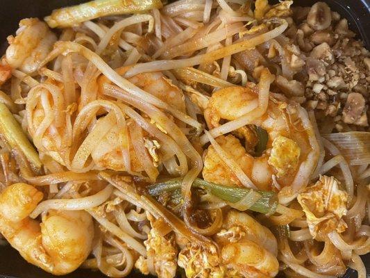 Shrimp pad Thai