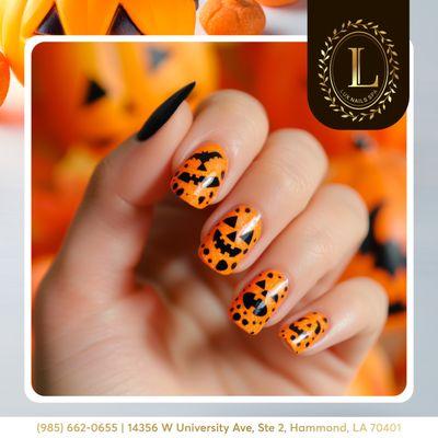 Fresh nails for the season, perfect for celebrating in style!