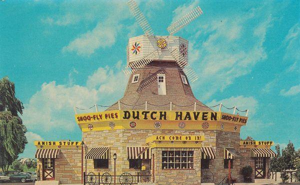 The Dutch Haven restaurant and gift shop in Ronks, Pa -- Vintage Postcard