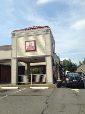 Easton Dunkin Donuts -- North Easton Village Shoppes : 285 Washington Street / Route 138, Easton             Storefront