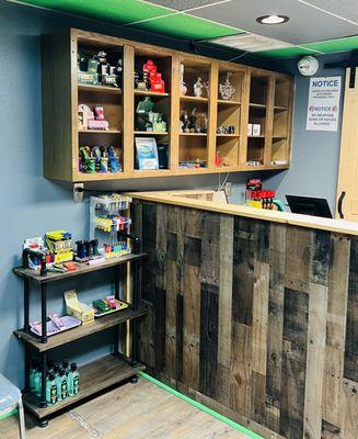 Wide variety of accessories, custom pipes made by Casey Williams, Vibes papers, Lookah batteries and a variety of lighters.