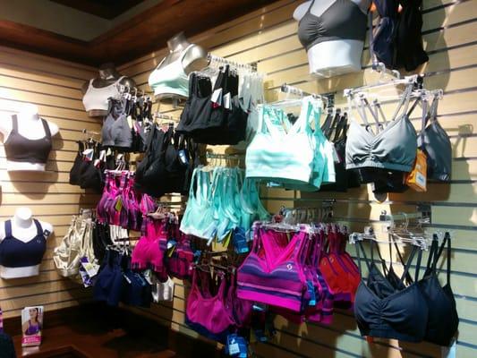 Large selection of sports bras with standard S/M/L sizing and also bra cup sizing, including large cups (i.e. 34DD)! Awesome!