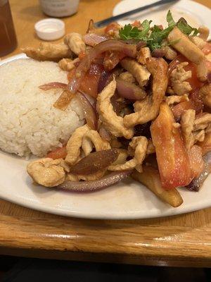 Pollo Saltado