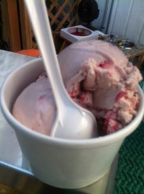 Lopez Island Creamery's Raspberry Swirl