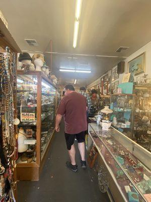 Briarwood Antiques & Collectibles