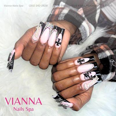 Vianna Nails Spa is offering an exclusive 20% OFF any service when you spend $40 or more!
From Monday to Thursday | 9:00 AM - 4:00 PM