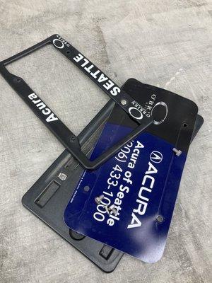 License plate frame