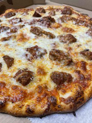 Meatball marinara pizza