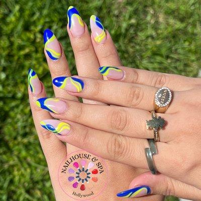 Bright and Trendy nails