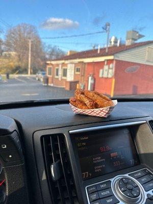 Onion rings to full to eat need to finish them