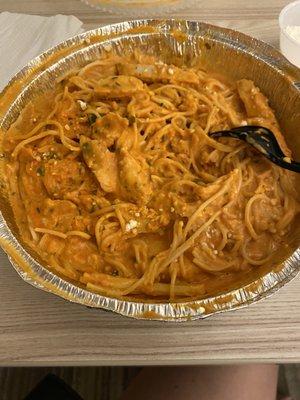 Angel hair in vodka sauce with chicken