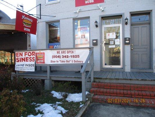 Mama's Famous Subs: Store exterior.