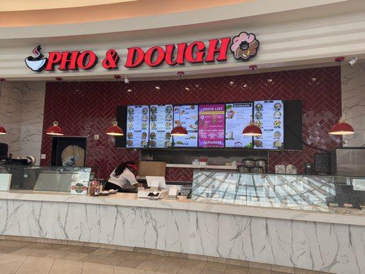 Storefront in food court