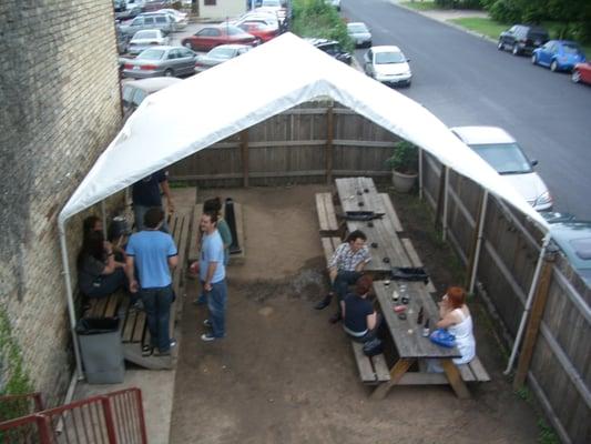 Barfly's -outside smoking area