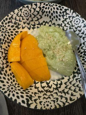 Mango sticky rice