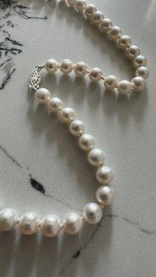 Freshwater pearls with sterling silver clasp