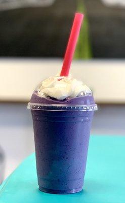 Blueberry Muffin Smoothie (200 Calories, 19g Protein)