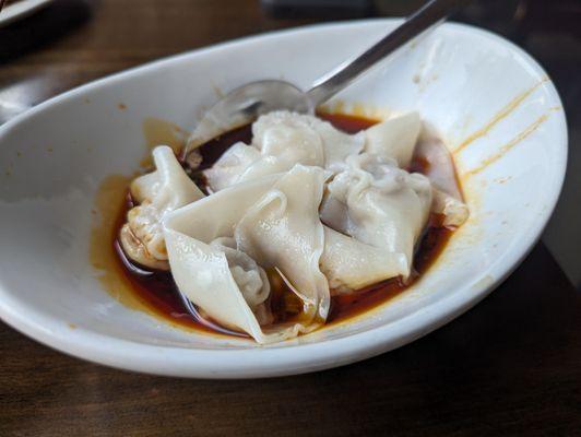 Wontons in chili oil