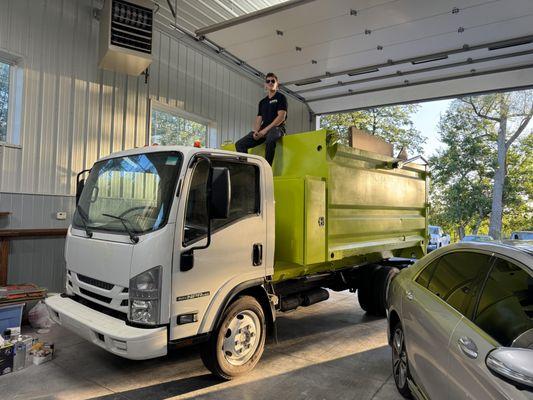 Meet Tommy, co-owner of Junkies Junk Removal! Ready to clear the clutter and make junk removal easy for you!