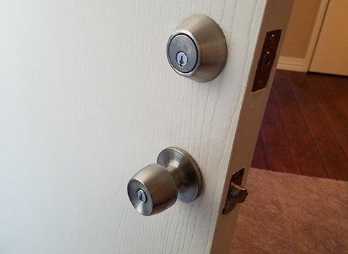 Fresh door lock installation