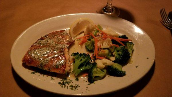 Salmon Dill aoli with veggies