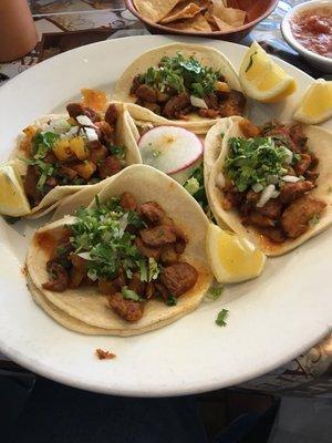 Al pastor tacos