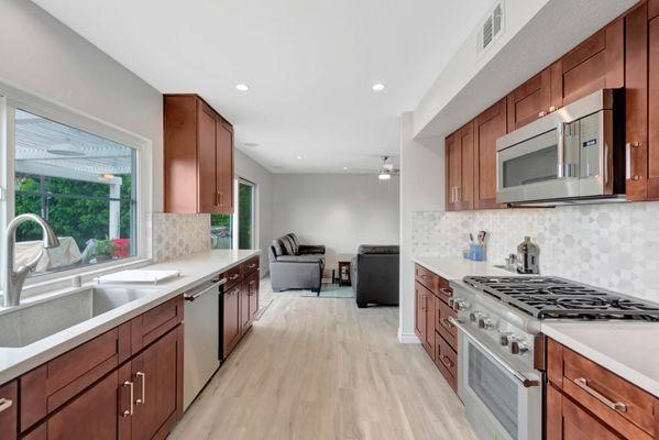 New Kitchen Remodel done by USA Home Remodeling in Irvine, CA