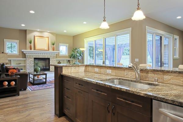 Complete kitchen design & remodel by general contractor, OTM Designs & Remodeling.