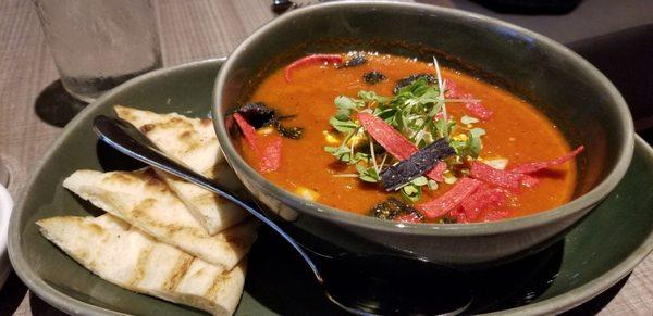 Roasted pepper tortilla soup