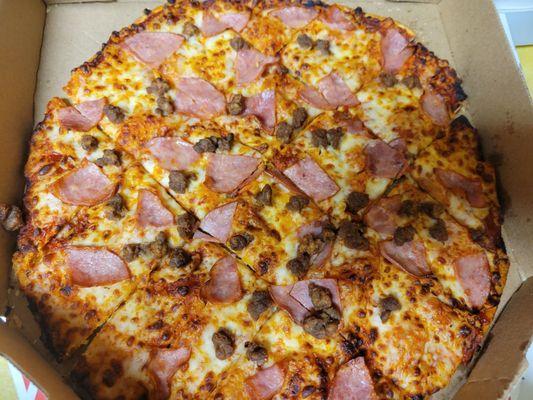 Medium thin crust ham and beef