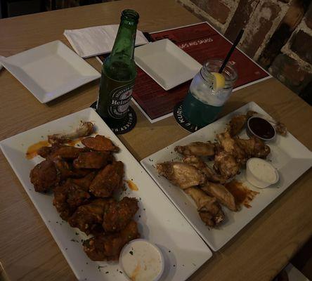 Plain wings, buffalo wings and Mermaid on Austin cocktail.