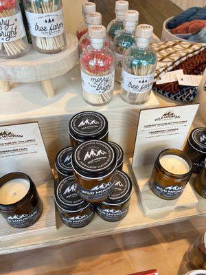 BEAUTIFUL merchandise displays handmade candles