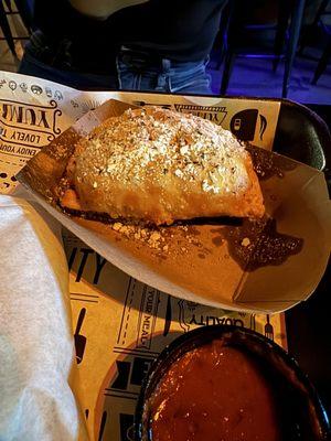 Pizza empanada