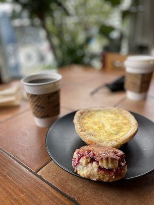 Scone, coffee and quiche